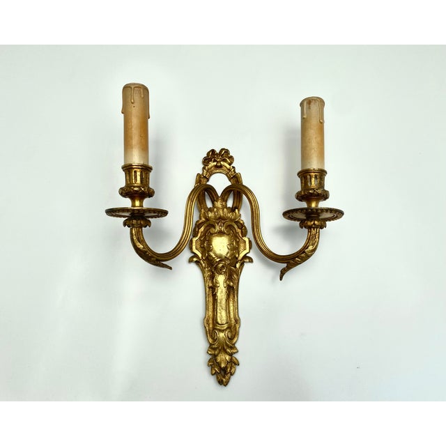 Gold Louis XVI French Bronze Wall Sconce with Rose Detail, 1890s For Sale - Image 8 of 8