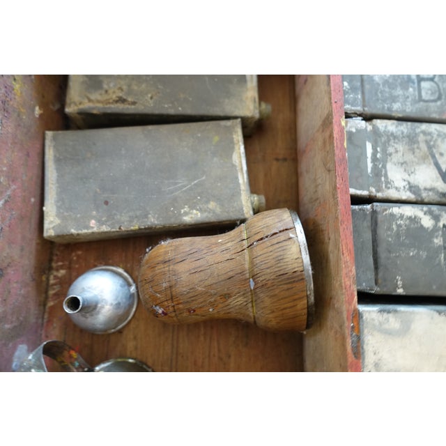 Large Antique Painter's Case, 1890s For Sale - Image 5 of 10