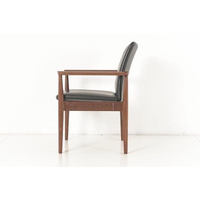 Armchair diplomat chair fd 901 designer: finn juhl year: 1961 manufacturer: france & son country: denmark measurements: h...