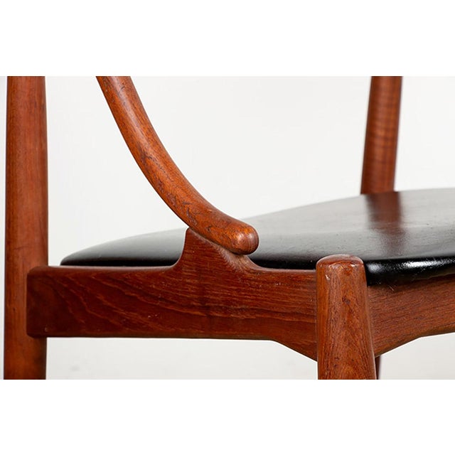 1960s Vintage Danish Chairs in Teak and Skai by Johannes Andersen for Uldum Mobelfabrik, 1960s, Set of 6 For Sale - Image 5 of 18