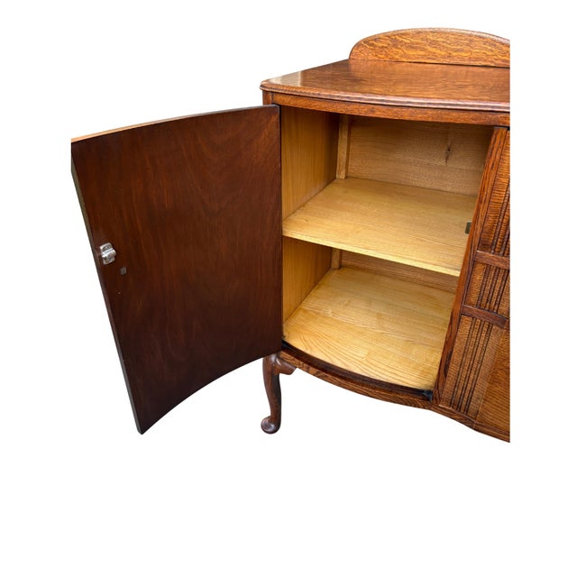 Antique Quarter Sawn Oak Buffet Sideboard With Curved Doors, C. 1928–1933 For Sale - Image 9 of 12