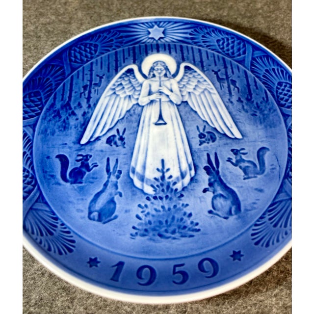 1950s Royal Copenhagen (Denmark) Blue & White Annual Christmas Plates- Set of 2 For Sale In Orlando - Image 6 of 8