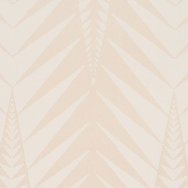 Abstract Sample - Schumacher x Neisha Crosland Zebra Wallpaper in Stone White For Sale - Image 3 of 5