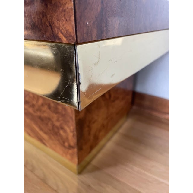 Brown 1970s Burlwood Veneer and Brass Coffee Table in the Style of Milo Baughman For Sale - Image 8 of 12