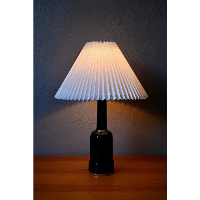 Ceramic Scandinavian Lamp in Black Porcelain and Brass in the style of Sohølm, 1960s For Sale - Image 7 of 14