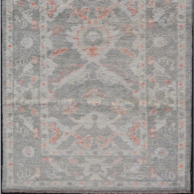 All-Over Floral Design Turkish Oushak Rug in Soft Gray and Blush Tones For Sale - Image 4 of 10