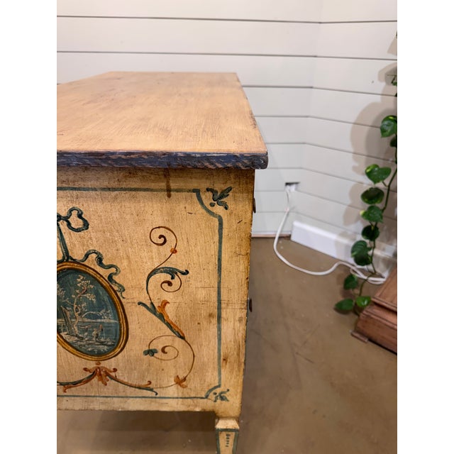 19th Century Venetian Chest of Drawers For Sale - Image 16 of 18