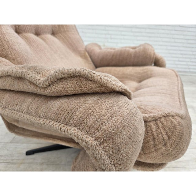 Danish Swivel Armchair in Beige Furniture Fabric, 1970s For Sale - Image 14 of 18