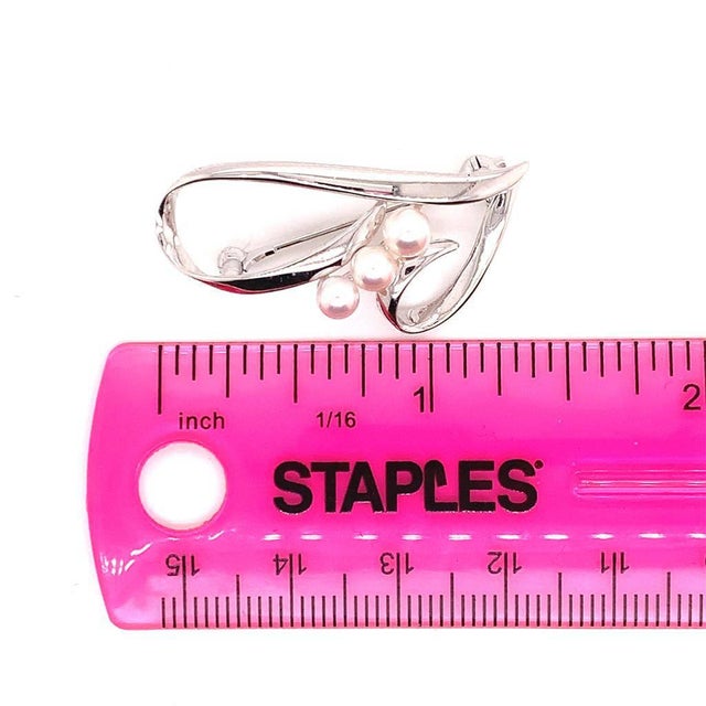 1990s Mikimoto Estate Pin Brooch Sterling Silver 3.14 Gr 4.55 mm For Sale In New York - Image 6 of 9