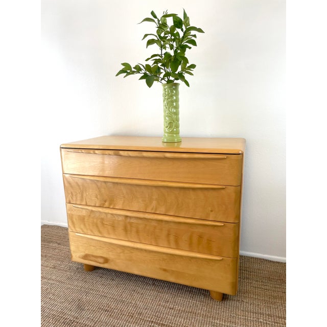 Heywood-Wakefield Vintage Mid-Century Modern Heywood Wakefield 4 Drawer Encore Dresser in Wheat For Sale - Image 4 of 13
