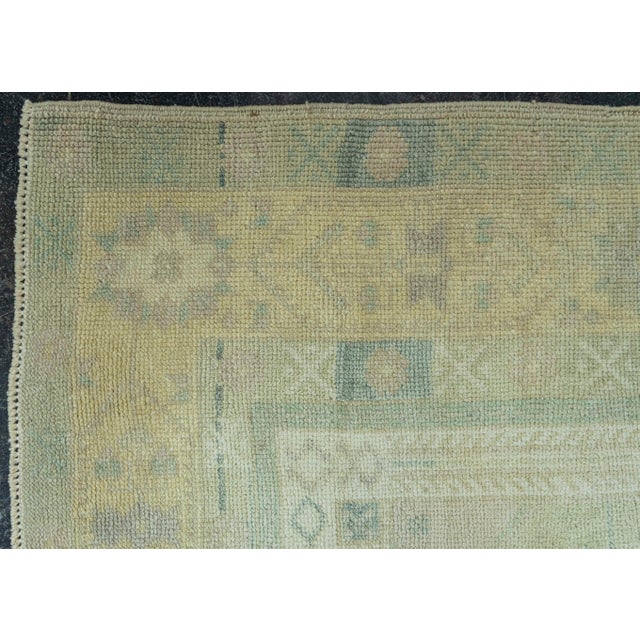 Early 21st Century Turkish Vintage Rug 4'5" x 7' #20822 For Sale - Image 5 of 8
