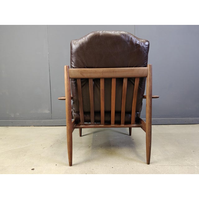 Vintage Scandinavian Chair, 1960s, in Very Good conditions. Designed 1960 to 1969