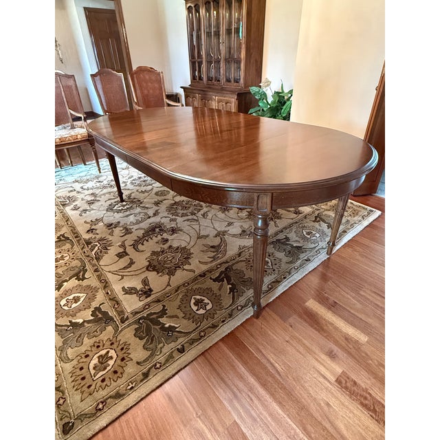Vintage Ethan Allen Louis XVI Style Oval Dining Table For Sale In Baton Rouge - Image 6 of 10