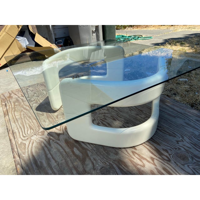 1960s Space Age Hollywood Regency Glass Coffee Table For Sale - Image 11 of 12