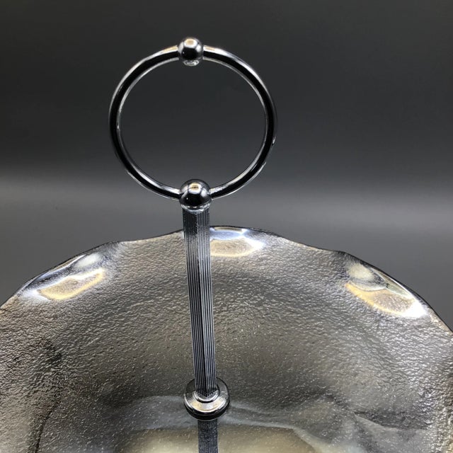 Vintage Dorothy Thorpe Style Glass 2 Tiered Serving Tray With Textured Silver Bottoms and Ruffled Edge For Sale - Image 9 of 13