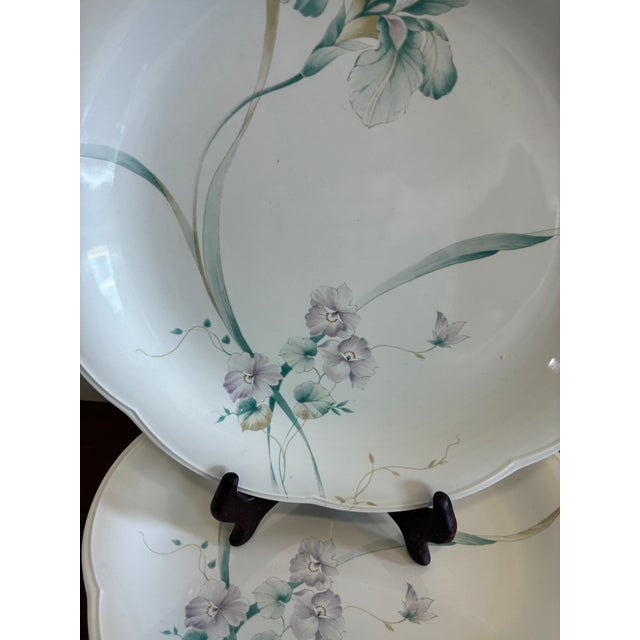 Late 20th Century Mikasa Rondo Scalloped Floral Dinner Plates – Set of 5 For Sale In Oklahoma City - Image 6 of 13