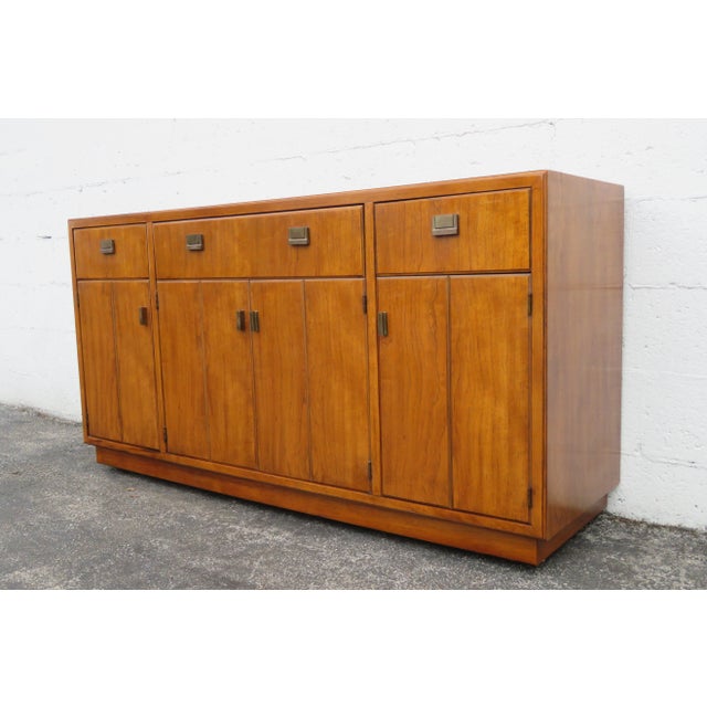 Drexel Hollywood Regency Dresser Sideboard Buffet Tv Media Console For Sale - Image 12 of 13