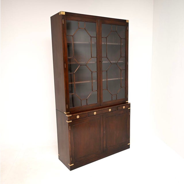 Brown Vintage Military Campaign Bookcase in Wood and Glass, 1950 For Sale - Image 8 of 8