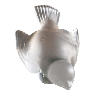 Lalique Frosted Crystal Sparrow Figurine – French Art Glass – Signed For Sale