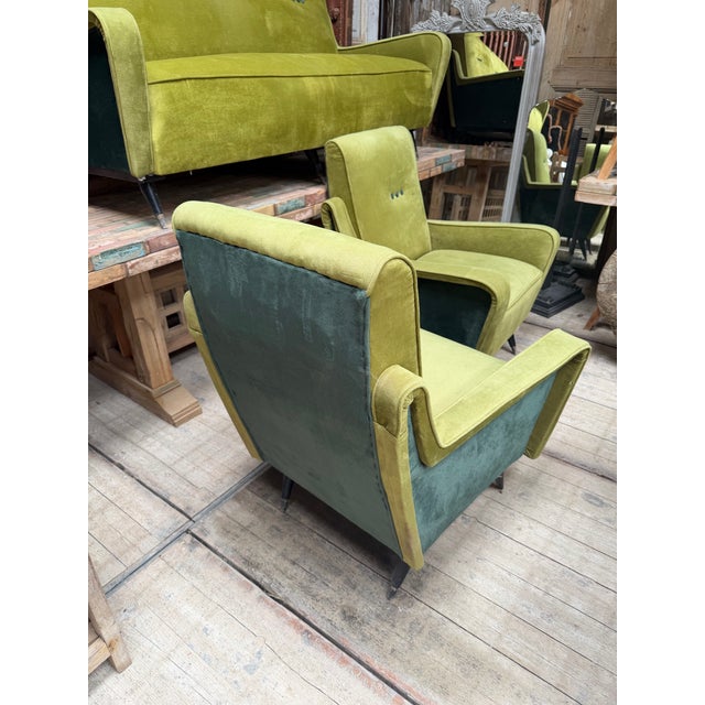 Mid-Century Modern 1950s Set Chartreuse and Emerald Mid Century Settee and Arm Chairs For Sale - Image 3 of 9