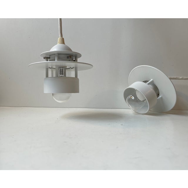 Metal Minimalist White Planet Orbit Bathroom Ceiling Lights by Jens Møller Jensen for Louis Poulsen, 1990s, Set of 2 For Sale - Image 7 of 7