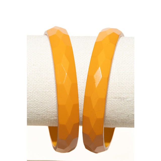 Vintage Art Deco Bakelite Diamond Faceted Bangle Bracelets, 1930's Set of 2 For Sale - Image 9 of 12