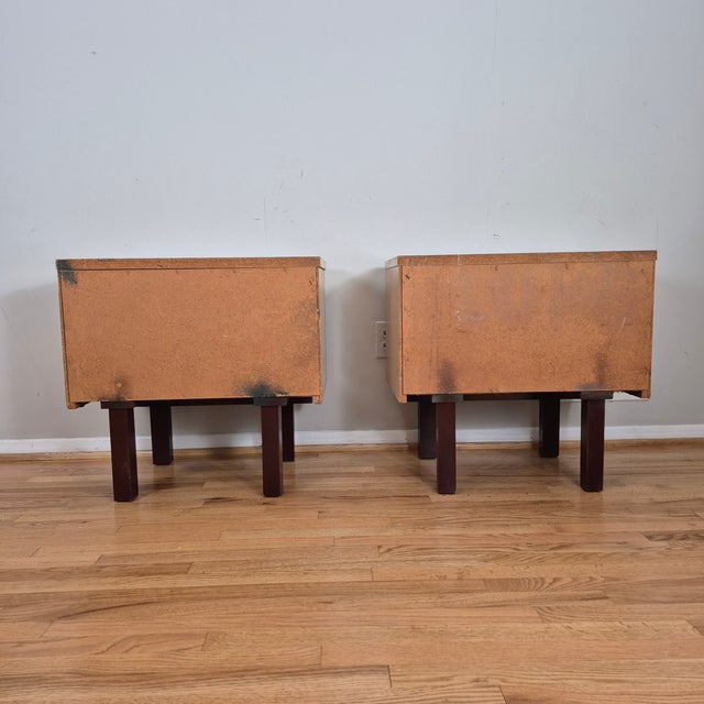 Mid Century Modern Two-Tone Side Tables Night Stands, Manner of Paul T. Frankl, a Pair For Sale In Washington DC - Image 6 of 14