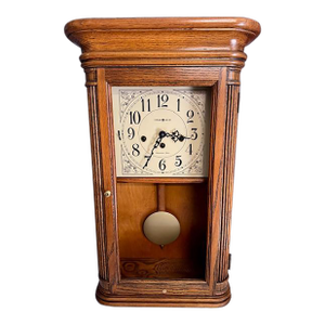 1970s Howard Miller Sandringham Key Wound Wall Clock Model 613-108