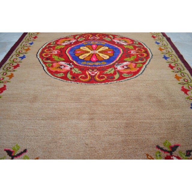 1960s Handmade Area Rug Turkish Rug Natural Camel Wool Rug 4′8″ X 7′3″ For Sale - Image 6 of 12