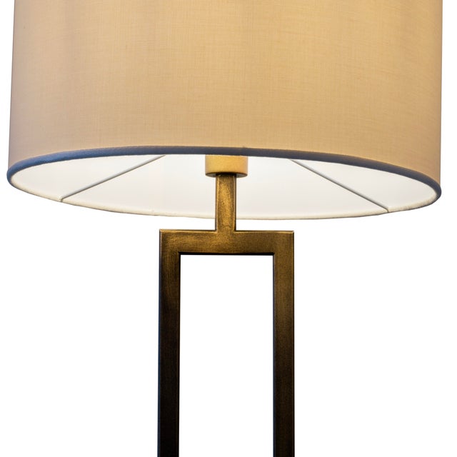 Mira is a metal floor lamp made in Italy, characterized by its light, vertical proportions. The structure is handcrafted...