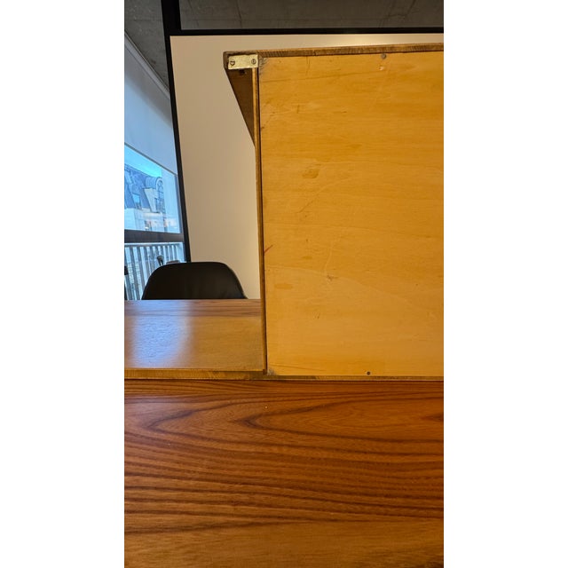 Antony Suspended Bookcase by Charlotte Perriand & Jean Prouvé, 1953 For Sale - Image 12 of 17