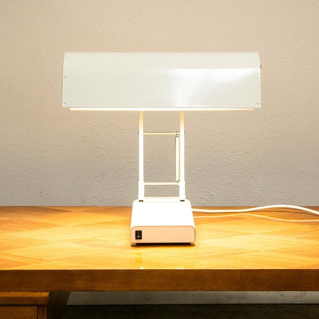 1960s 1960s Mid Century Modern Sadelite Table Lamp White Desk Lamp For Sale - Image 5 of 12