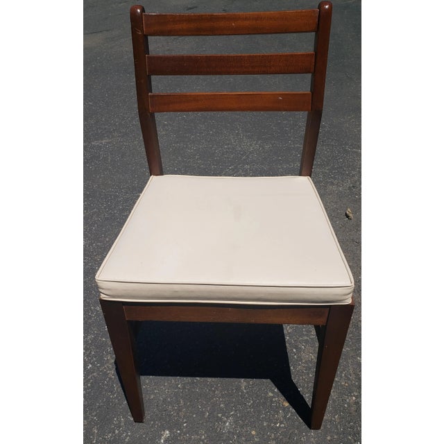 Vintage sewing machine chair. Very rare these days. In great condition. It measures 18W x 16D x 32H. Seat is height is...