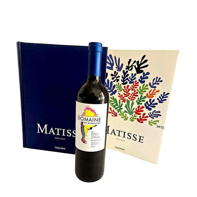 Offered is a must have book for 20th Century Art lovers, "Matisse", by Gilles Neret. Includes dust jacket, matte gloss...