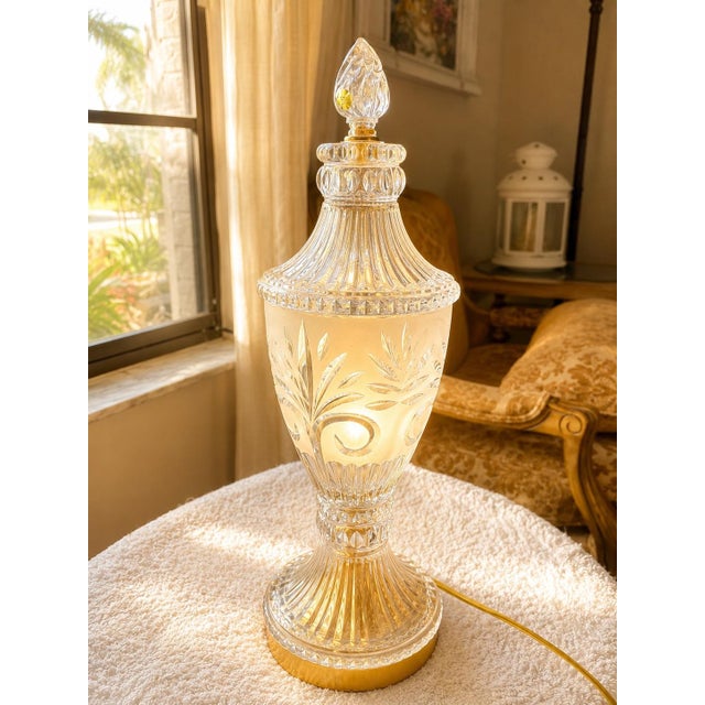 French Provincial Vintage Crystal Table Lamp With Hand-Etched Botanical Motif, Cut Crystal Details & Finial Floral Designs For Sale - Image 3 of 12