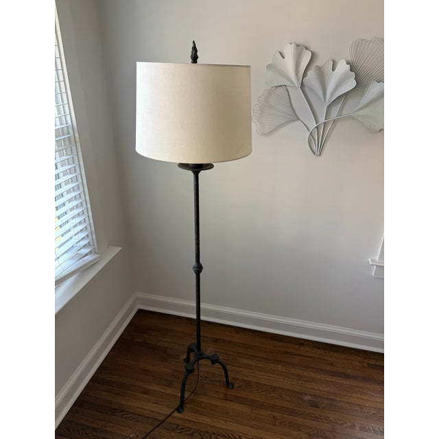 User-disclosed maker is Laura Lee Designs, a Burbank, California artisan lighting manufacturer founded in 1991. The...