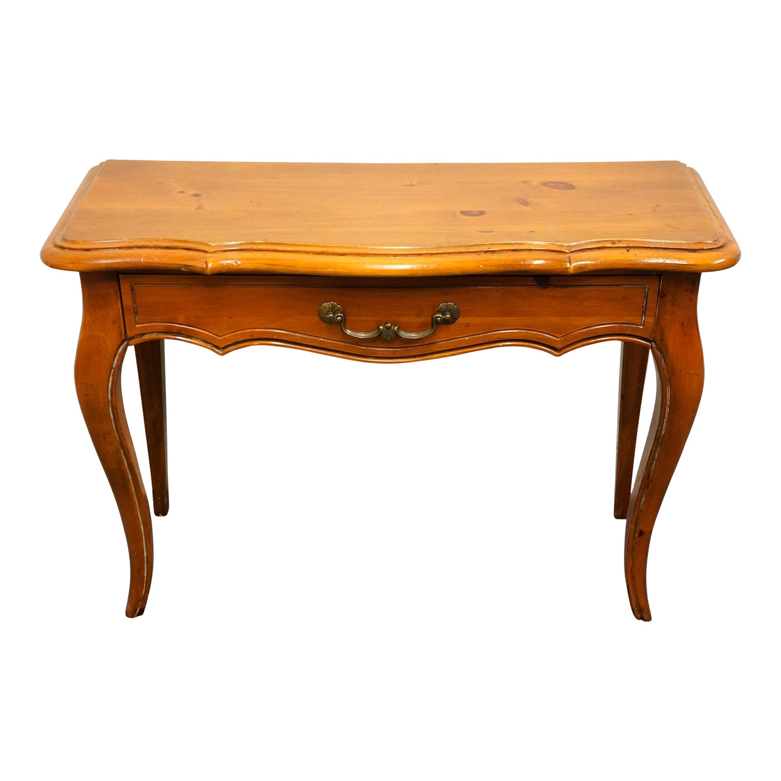 Ethan Allen Country Crossings Collection Country French 38" Accent