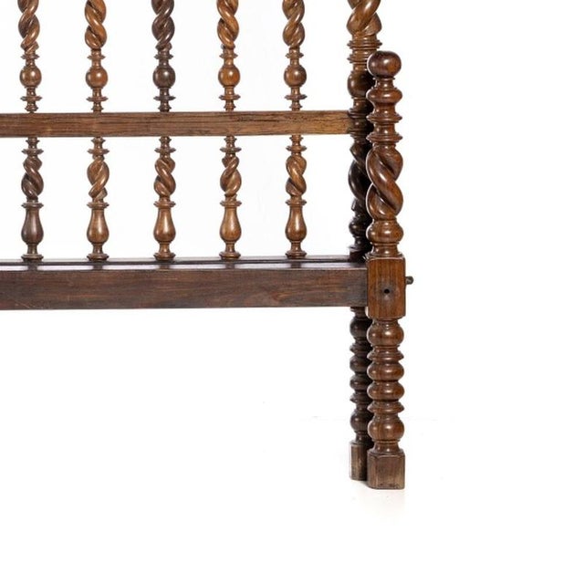 Bobbin Lace Bed in Fine Wood, 18th Century For Sale - Image 5 of 6