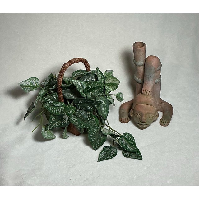 Pre Columbian Aztec Pottery Amerca Style Headstand Figure Vase 10" X 7" X 7" For Sale - Image 11 of 12