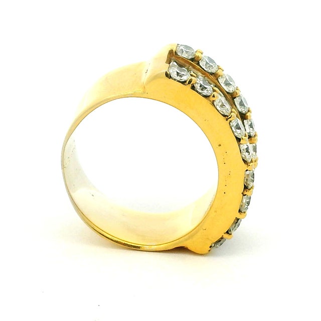 1980s 1980s American 18k Gold 4.60 Carat Diamond Wide Band Ring, Size 6.5 For Sale - Image 5 of 12