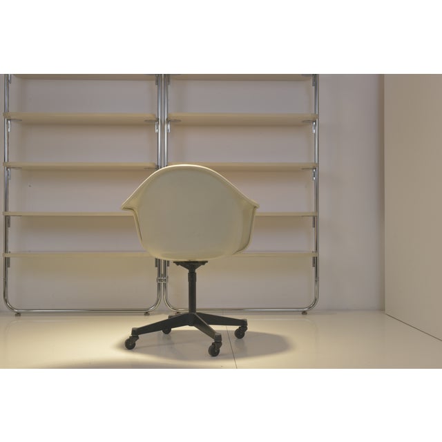 Orange Swivel Armchair by Charles and Ray Eames for Miller Collection, 1970s For Sale - Image 8 of 11