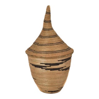 Early 20th Century Tutsi Basket with Lid Rwanda For Sale