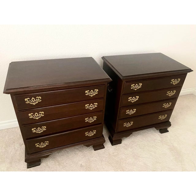 Ethan Allen Georgian Court Cherry Exquisite Pair of Bedside Chests Late 20th Century Excellent Condition For Sale - Image 10 of 10