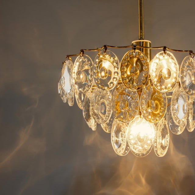German Gold-Plated Chandelier with Faceted Oval Crystals attributed to Kinkeldey, 1960s For Sale - Image 9 of 12