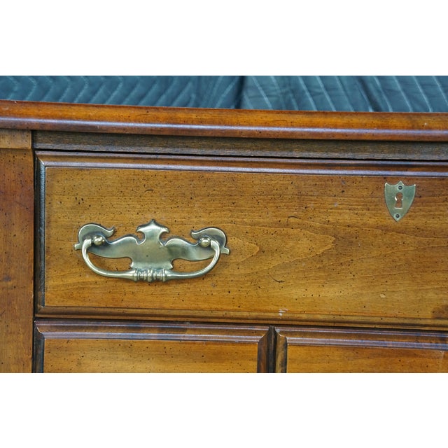 Mid Century Mersman Cherry Queen Anne Shell Carved Lowboy Chest Console Table For Sale - Image 12 of 18