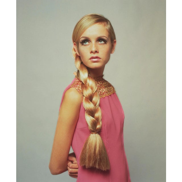 Twiggy in Pink' Contemporary Archival Color Photograph Print From the Original Negative by Getty - 30x40 For Sale