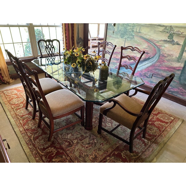 This eclecticly traditional Century dining table and chairs have been a Showroom Floor Sample in my Interior Design...