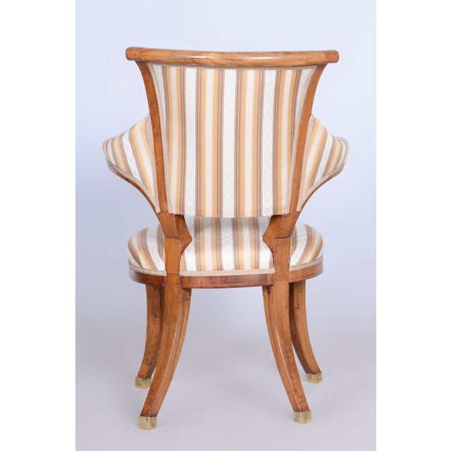 Biedermeier Walnut Armchair attributed to Josef Danhauser, Vienna, Austria, 1820s For Sale - Image 10 of 11
