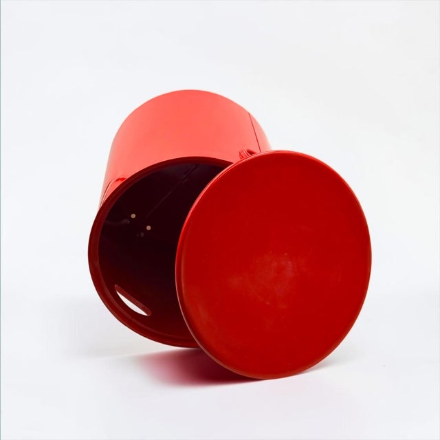 Plastic Red Plastic Laundry Basket and Stool from Gedy, Italy, 1970s For Sale - Image 7 of 14