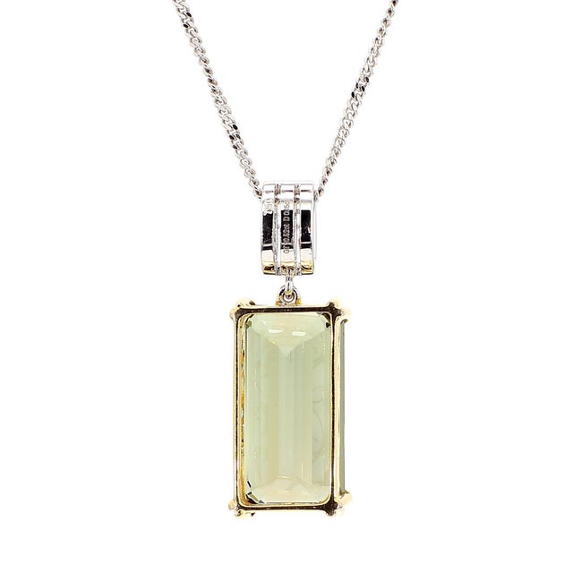10.52 Carat Forrest Green Tourmaline Emerald Cut 18k Gold Pendant Necklace For Sale In Miami - Image 6 of 9